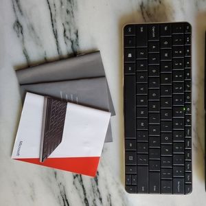 Wedge Mobile Keyboard- Bluetooth